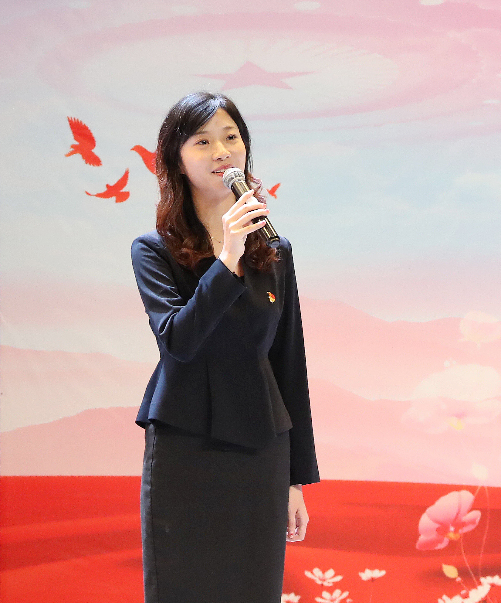 2.参赛选手胡越《青春心向党 忠诚勇担当》.jpg