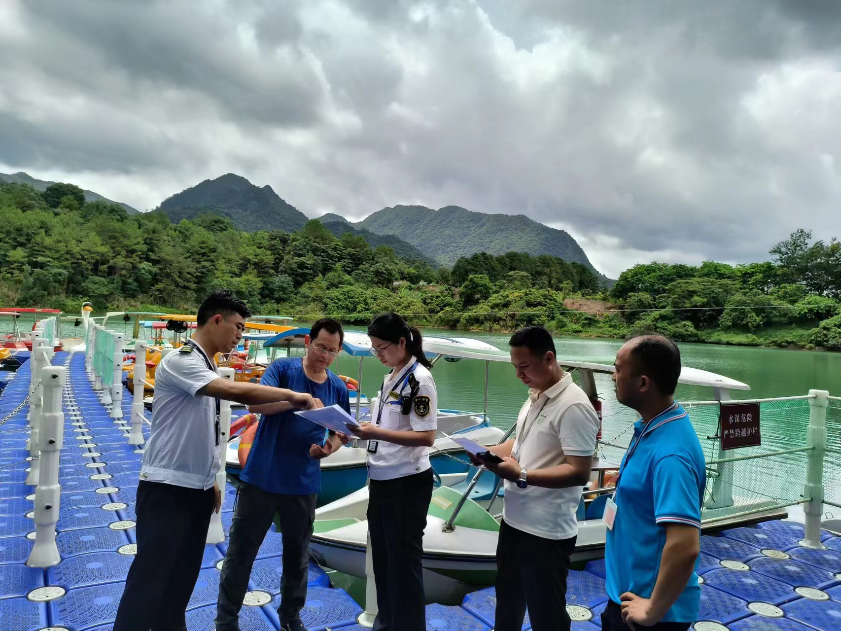 20240626安全生产月 增城处积极参与涉客封闭水域联合检查行动.jpg